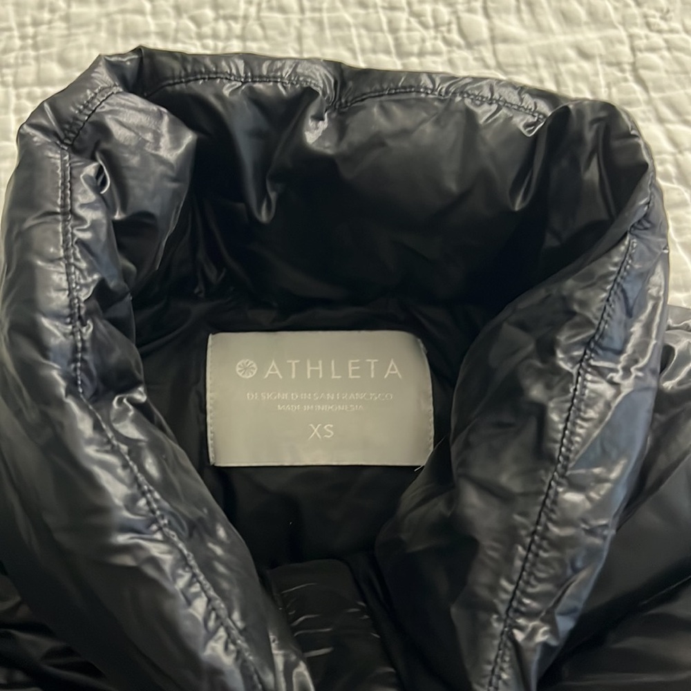 Athleta Lofty Down Puffer Jacket in Black * See description* - Picture 6 of 10